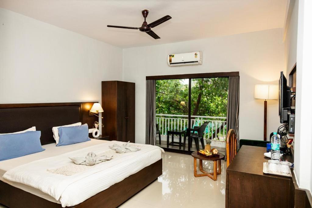 14 Magic Pods Hotel Morjim Exterior photo
